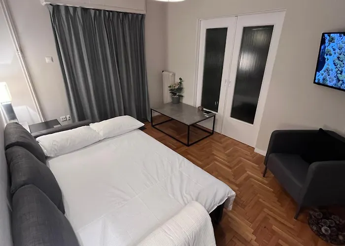 2 Newly Renovated Charming Apartments Steps From Panormou Metro Station